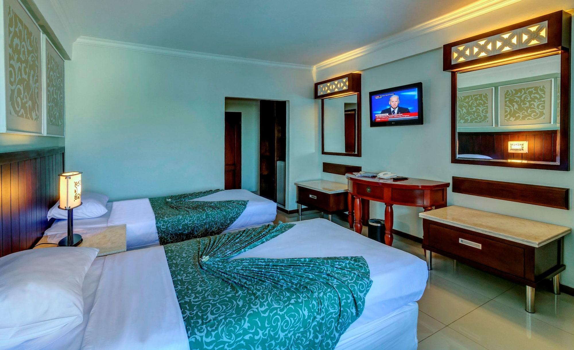 Kuta One Party Hotel Exterior foto