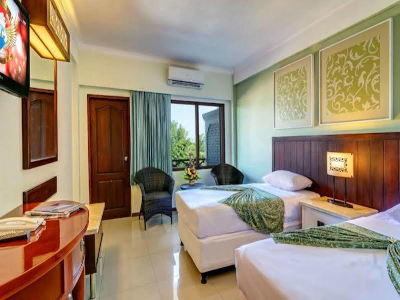 Kuta One Party Hotel Exterior foto